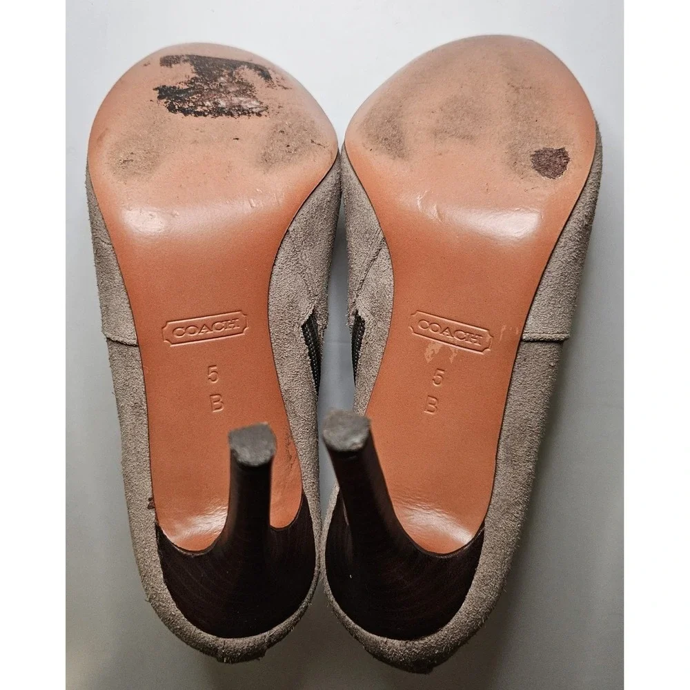 Coach Salene Taupe Suede Ankle Booties Stiletto Heel Logo Medallion 5B Chic